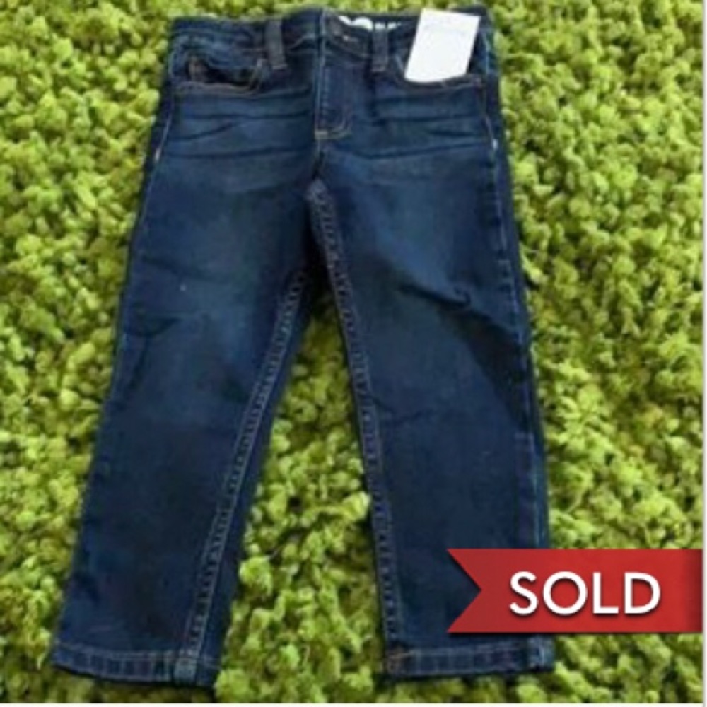 ALL ITEMS IN BRAND NEW CONDITION! Make an offer!